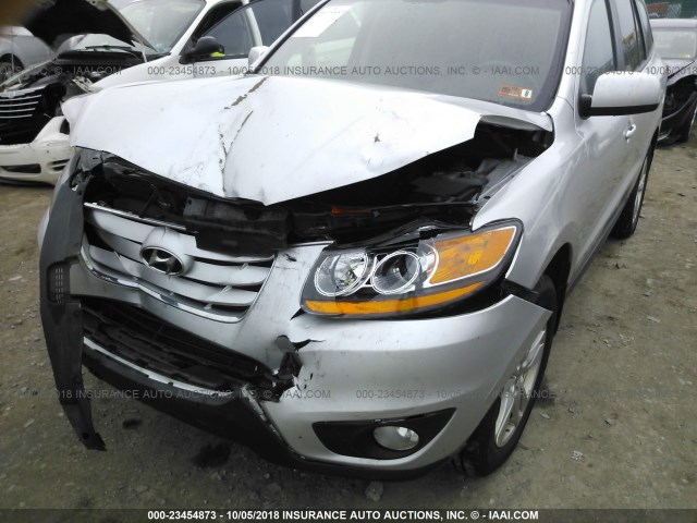 5XYZHDAG3BG028553 - 2011 HYUNDAI SANTA FE SE SILVER photo 6