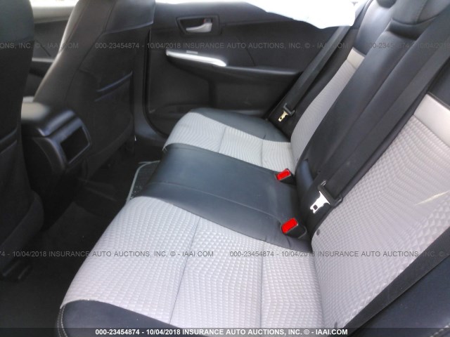 4T1BF1FK6EU405989 - 2014 TOYOTA CAMRY L/SE/LE/XLE Gümüş foto 8