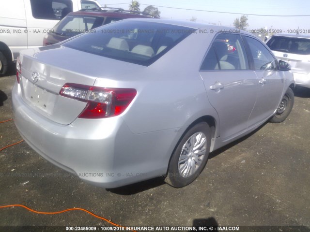 4T4BF1FK5CR260527 - 2012 TOYOTA CAMRY SE/LE/XLE 银色 照片 4