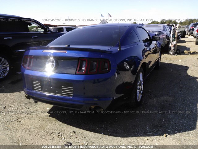 1ZVBP8AM6E5209447 - 2014 FORD MUSTANG BLUE photo 4
