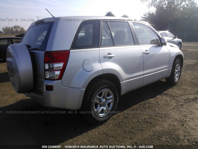 JS3TD941484100262 - 2008 SUZUKI GRAND VITARA  SILVER photo 4