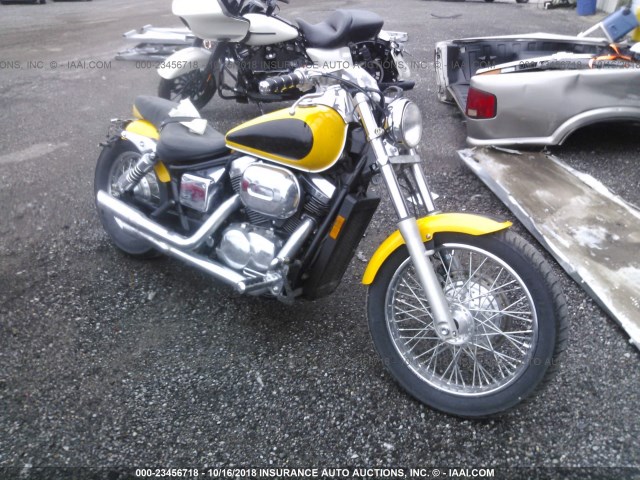 JH2RC44072K621119 - 2002 HONDA VT750 DC YELLOW photo 1