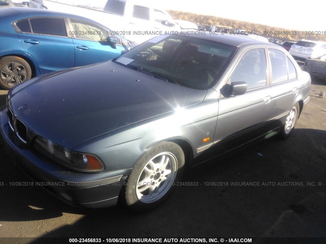 WBADM6349YGU14255 - 2000 BMW 528 I AUTOMATIC GRAY photo 2