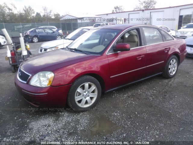 1FAFP24196G154023 - 2006 FORD FIVE HUNDRED SEL RED photo 2