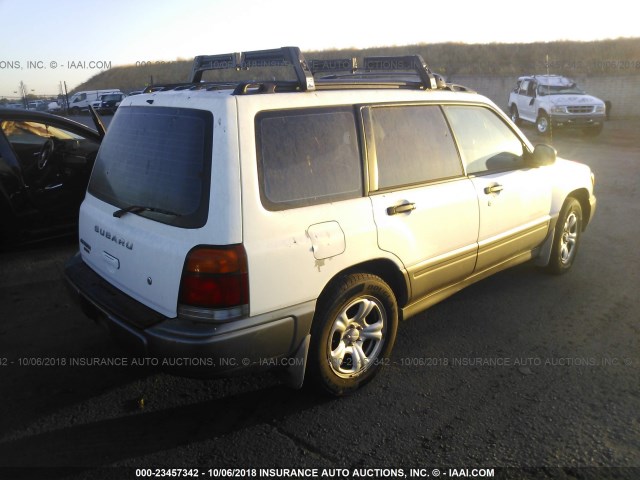 JF1SF6553WH773785 - 1998 SUBARU FORESTER S WHITE photo 4