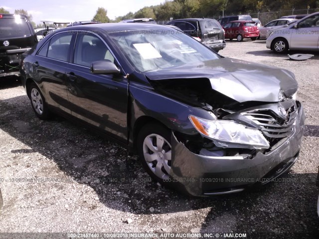 4T1BE46K57U617869 - 2007 TOYOTA CAMRY NEW GENERAT CE/LE/XLE/SE GRAY photo 1