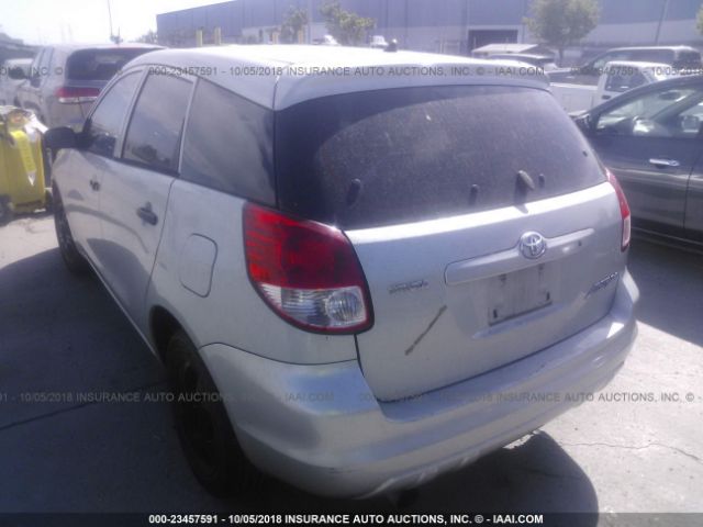 2T1KR32E43C036115 - 2003 TOYOTA COROLLA MATRIX XR SILVER photo 3