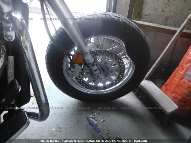 JS1VS55A362101197 - 2006 SUZUKI C50 BLACK photo 5