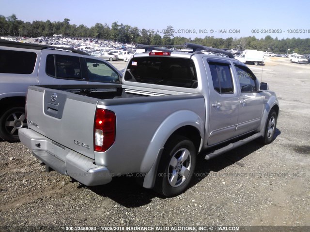 1N6AD07W17C446053 - 2007 NISSAN FRONTIER CREW CAB LE/SE/OFF ROAD SILVER photo 4