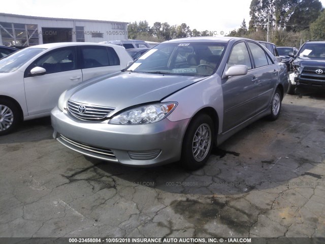 4T1BE32K26U692155 - 2006 TOYOTA CAMRY LE/XLE/SE GREEN photo 2