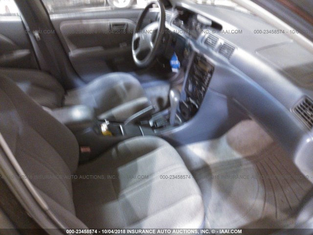 4T1BG22K01U074930 - 2001 TOYOTA CAMRY CE/LE/XLE 红色 照片 5