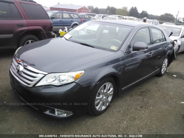 4T1BK3DBXCU460372 - 2012 TOYOTA AVALON LIMITED GRAY photo 2