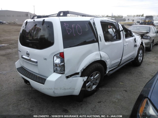 5N1AR18B68C628818 - 2008 NISSAN PATHFINDER S/LE/SE WHITE photo 4