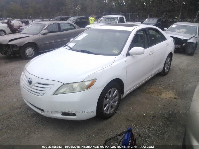 4T1BK46K67U554449 - 2007 TOYOTA CAMRY NEW GENERAT LE/XLE/SE WHITE photo 2