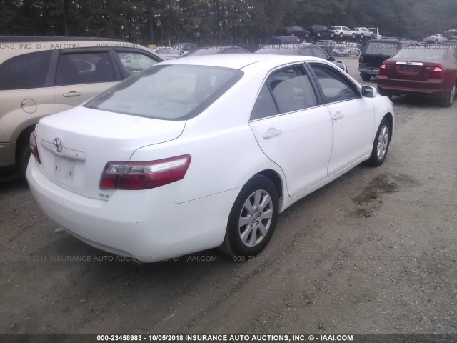 4T1BK46K67U554449 - 2007 TOYOTA CAMRY NEW GENERAT LE/XLE/SE WHITE photo 4