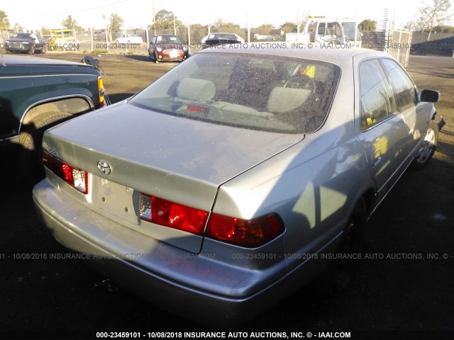 4T1BG22KX1U028814 - 2001 TOYOTA CAMRY CE/LE/XLE 金色 照片 4