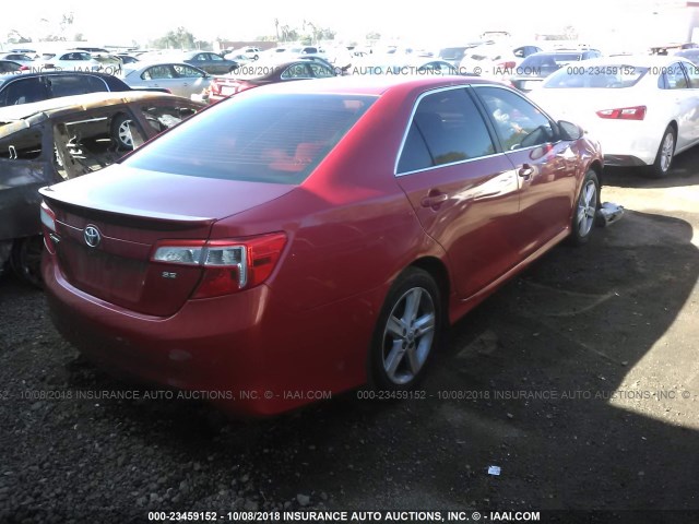 4T1BF1FK7DU651027 - 2013 TOYOTA CAMRY L/SE/LE/XLE 勃艮第红 照片 4
