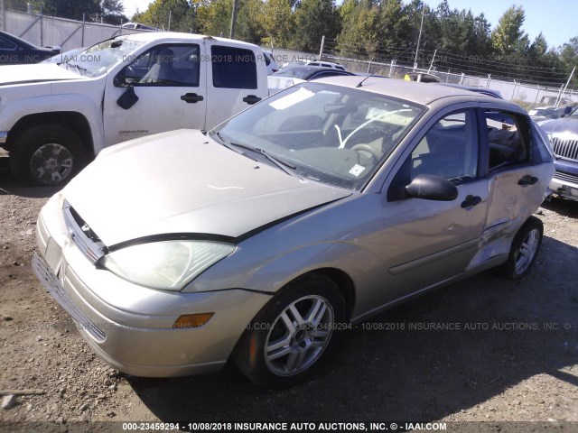 1FAFP34P82W344017 - 2002 FORD FOCUS SE/SE COMFORT GOLD photo 2