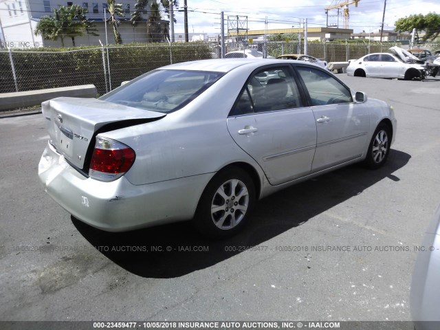 JTDBF32K850158813 - 2005 TOYOTA CAMRY LE/XLE/SE SILVER photo 4
