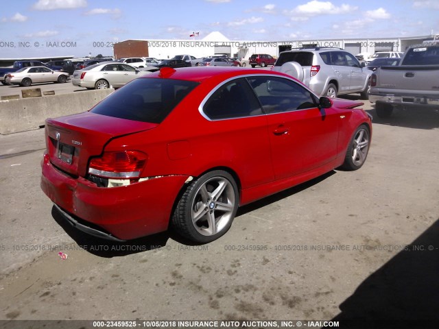 WBAUC73529VF25893 - 2009 BMW 135 I RED photo 4