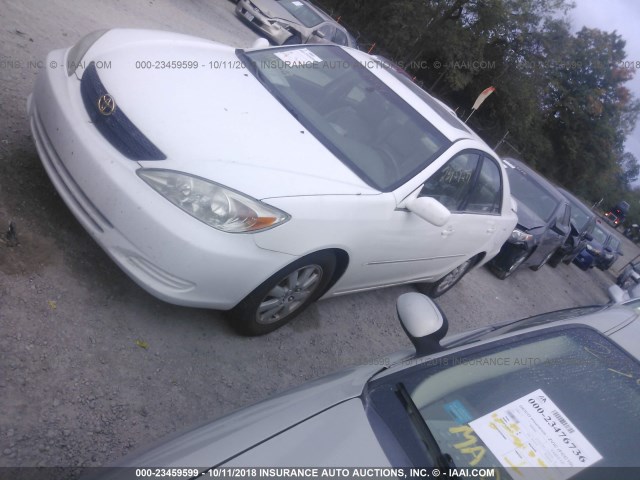 4T1BF30K82U500912 - 2002 TOYOTA CAMRY LE/XLE/SE 白色 照片 2