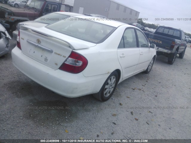 4T1BF30K82U500912 - 2002 TOYOTA CAMRY LE/XLE/SE 白色 照片 4