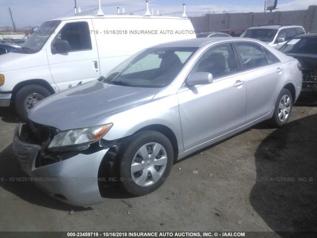4T1BK46K88U572890 - 2008 TOYOTA CAMRY LE/XLE/SE SILVER photo 2