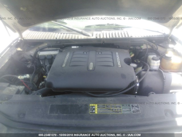 5LMFU27R34LJ17115 - 2004 LINCOLN NAVIGATOR Srebrny zdjęcie 10