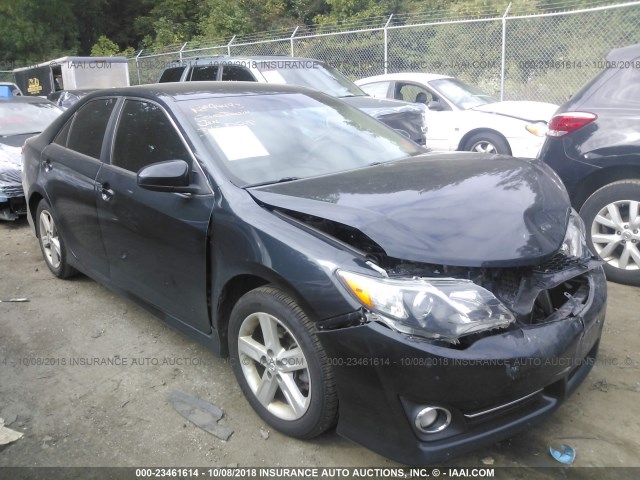 4T1BF1FK2EU461721 - 2014 TOYOTA CAMRY L/SE/LE/XLE Tünd mavi foto 1