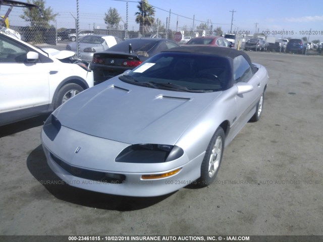 2G1FP32P1T2145433 - 1996 CHEVROLET CAMARO Z28 SILVER photo 2