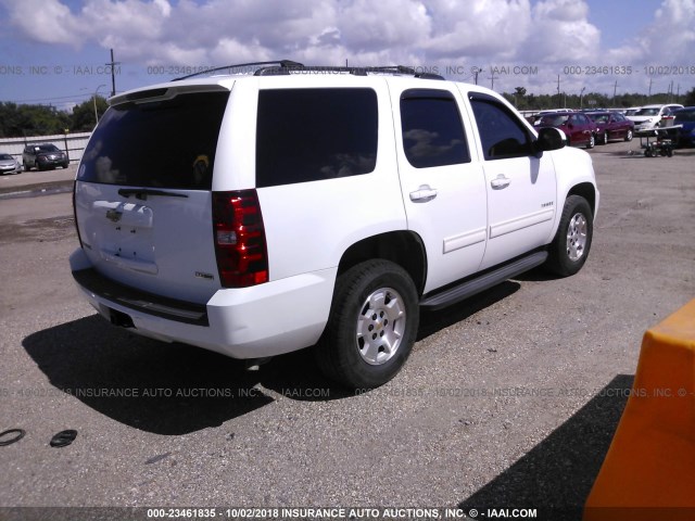 IGNSCAE04BR143327 - 2011 CHEVROLET TAHOE C1500  LS WHITE photo 4