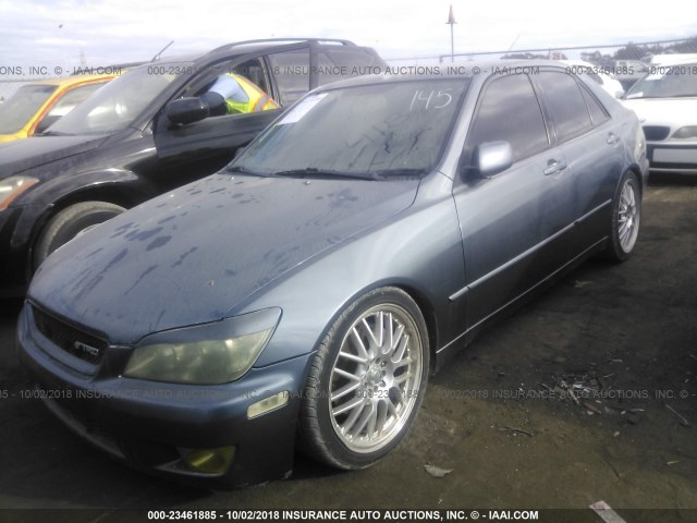 JTHBD192050098945 - 2005 LEXUS IS 300 GRAY photo 2