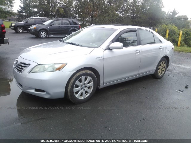 4T1BB46K57U014977 - 2007 TOYOTA CAMRY NEW GENERAT HYBRID SILVER photo 2