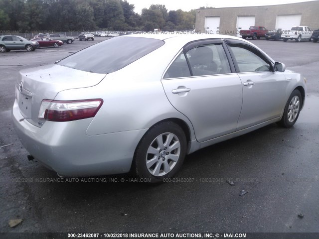 4T1BB46K57U014977 - 2007 TOYOTA CAMRY NEW GENERAT HYBRID SILVER photo 4