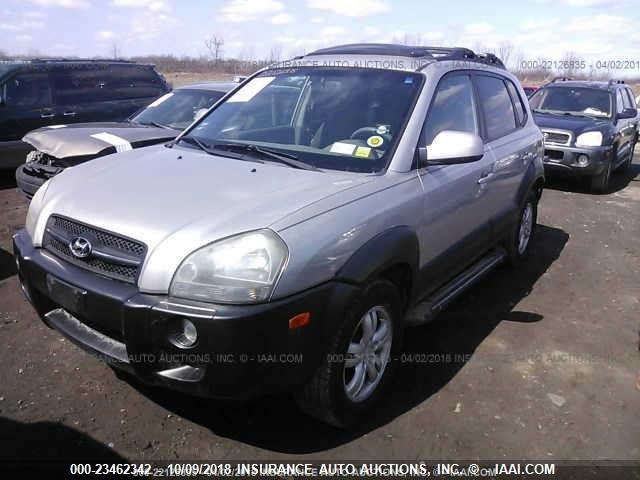 KM8JN72D46U347245 - 2006 HYUNDAI TUCSON GLS/LIMITED SILVER photo 2