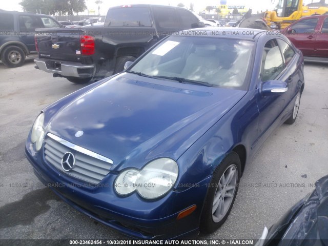 WDBRN47J12A343023 - 2002 MERCEDES-BENZ C 230K SPORT COUPE BLUE photo 2