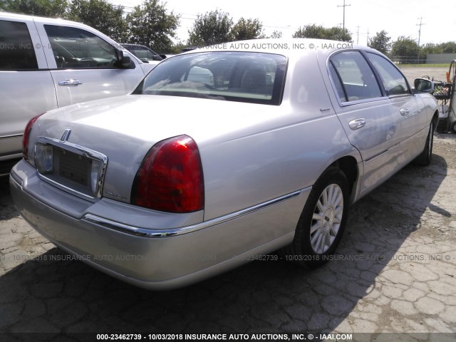 1LNHM81W73Y630253 - 2003 LINCOLN TOWN CAR EXECUTIVE Gümüş foto 4