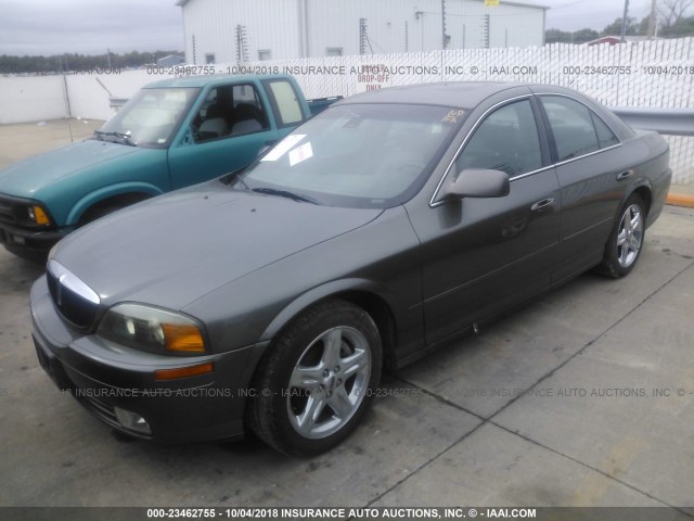 1LNHM87A02Y675156 - 2002 LINCOLN LS 灰色 照片 2