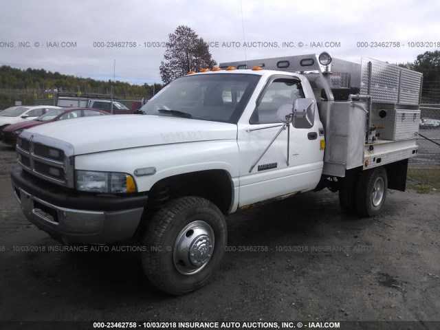 3B6MF3661XM577354 - 1999 DODGE RAM 3500 WHITE photo 2