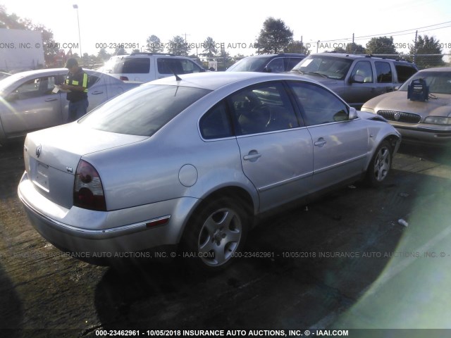 WVWRH63B03P341488 - 2003 VOLKSWAGEN PASSAT GLX SILVER photo 4