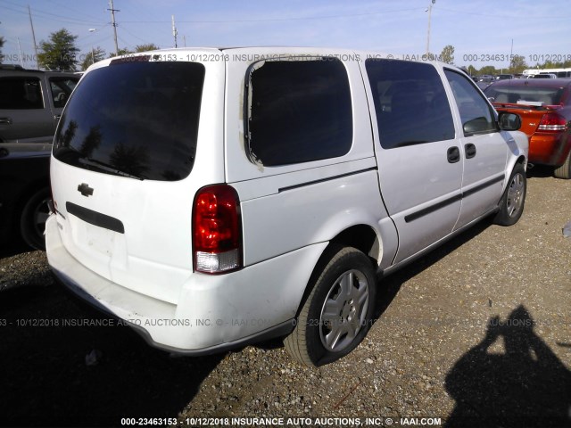 1GNDV23W08D174841 - 2008 CHEVROLET UPLANDER LS WHITE photo 4