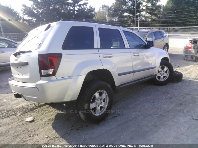 1J8GS48K77C576000 - 2007 JEEP GRAND CHEROKEE LAREDO/COLUMBIA/FREEDOM 银色 照片 4