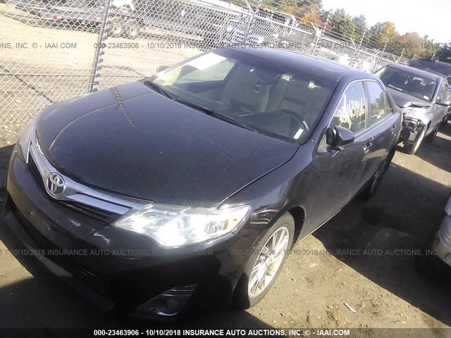 4T1BF1FK1CU528306 - 2012 TOYOTA CAMRY SE/LE/XLE BLACK photo 2