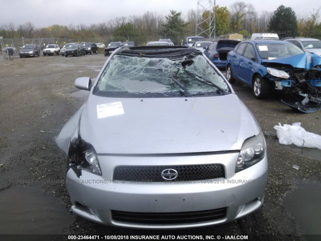 JTKDE3B76A0316527 - 2010 TOYOTA SCION TC 银色 照片 6