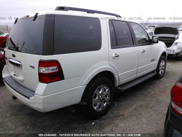 1FMFU15598LA78789 - 2008 FORD EXPEDITION XLT WHITE photo 4