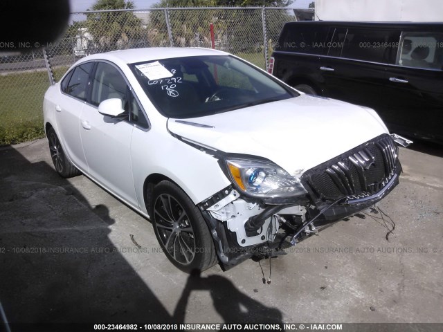 1G4PR5SK3H4120133 - 2017 BUICK VERANO SPORT TOURING WHITE photo 1