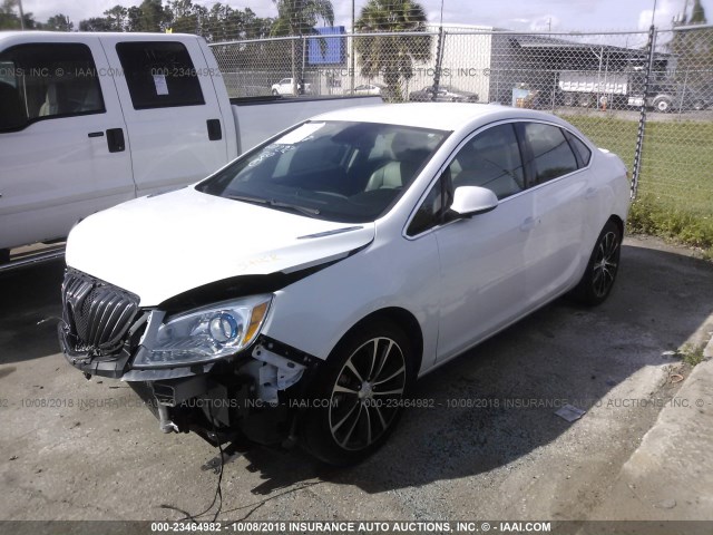 1G4PR5SK3H4120133 - 2017 BUICK VERANO SPORT TOURING WHITE photo 2