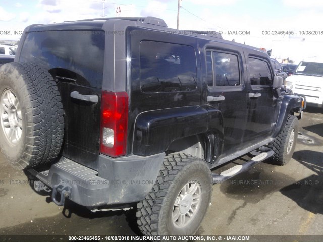 5GTDN136668190513 - 2006 HUMMER H3 BLACK photo 4