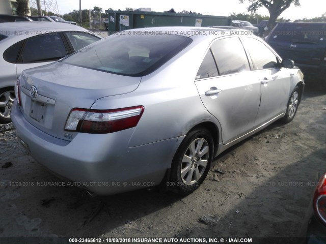 4T1BB46KX7U007460 - 2007 TOYOTA CAMRY NEW GENERAT HYBRID GRAY photo 4