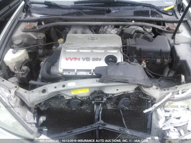 4T1BF32K85U590189 - 2005 TOYOTA CAMRY LE/XLE/SE Gümüş foto 10